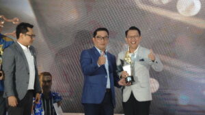 PJ Bupati Bekasi Raih Penghargaan Kepala Daerah Peduli Penyiaran 2022