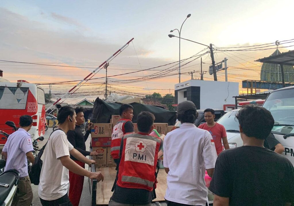 PMI Kab Bekasi Bantu Korban Gempa Cianjur