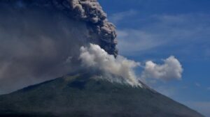awan panas erupsi gunung merapi