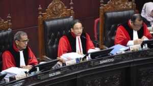 Pertama dalam Sejarah Sengketa Pilpres, Putusan MK Diwarnai Dissenting Opinion