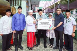 PLN Peduli Tebar Manfaat, Serahkan Mobil Jenazah untuk Warga Kebayoran Lama