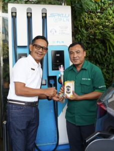 Pelanggan Rasakan Manfaat SPKLU: Cerita Nyata di Hari Pelanggan Nasional