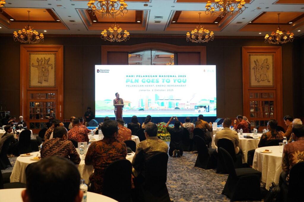 Suasana hangat dan penuh keakraban acara PLN Goes To You yang dihadiri oleh para pelanggan tegangan tinggi dari berbagai sektor industri dan transportasi diselenggaraan oleh PLN UID Jakarta Raya di Jakarta, Kamis (2/10). Momentum ini menjadi ajang silaturahmi sekaligus wujud apresiasi PLN kepada pelanggan atas dukungan dalam menjaga keandalan sistem kelistrikan Ibu Kota.