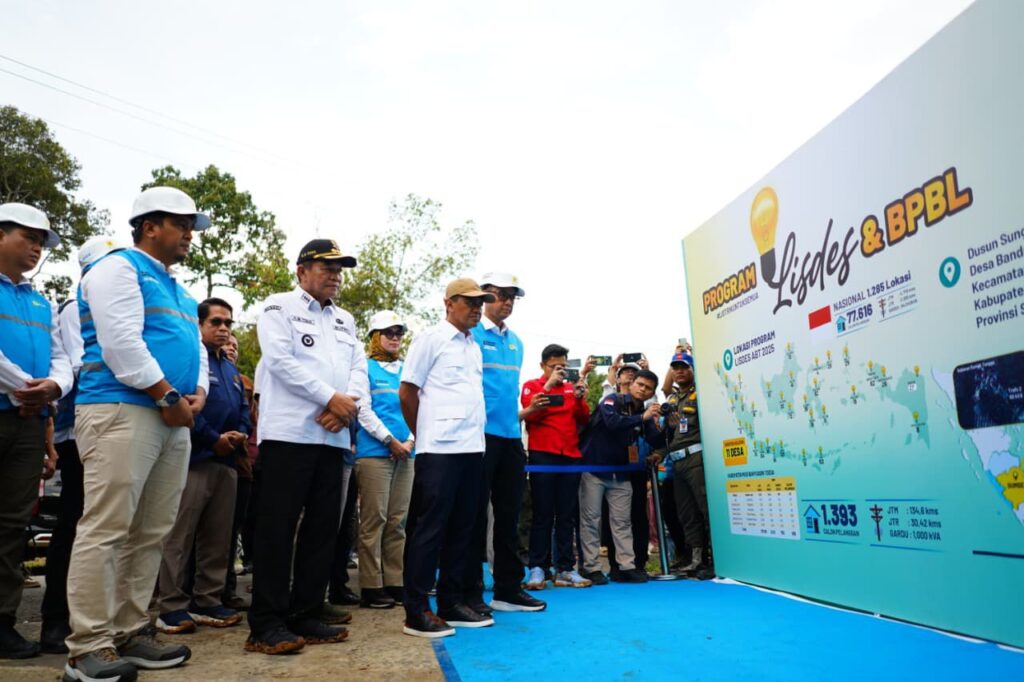 Negara Hadir, Pemerintah Targetkan 1.285 Desa Terang di 2025 BRTV