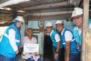 PLN UID Jakarta Raya Terangi Kampung Nelayan Cilincing Lewat Program Light Up The Dream