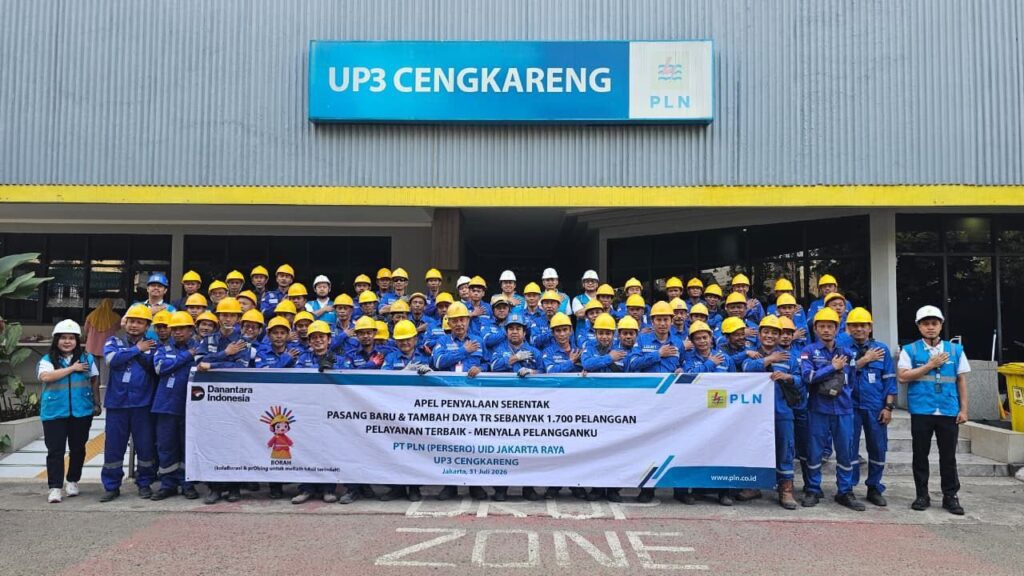 PLN Nyalakan Serentak Listrik untuk 1.700 Pelanggan