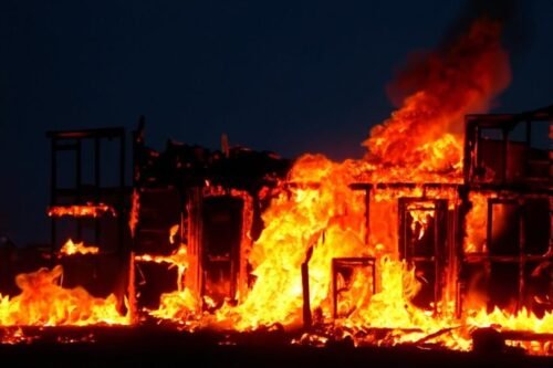 Kebakaran Lahan Gambut di Bangka Selatan Meluas, Ratusan Rumah Warga Hangus